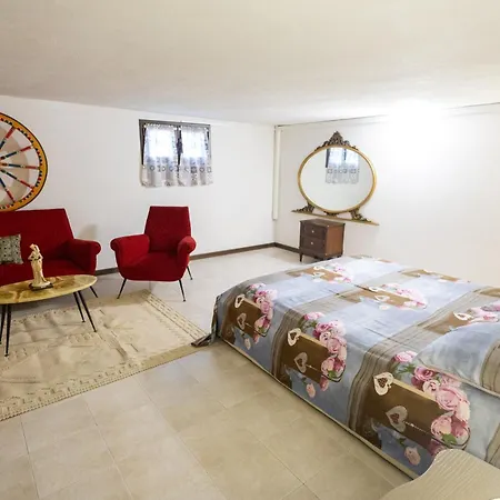 Casa Caronia